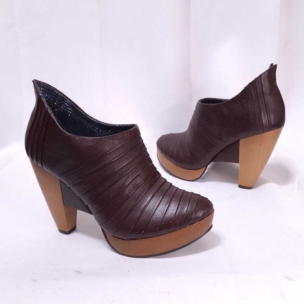 Irregular Choice Zubes Brown Leather Ankle Boots Sz‎ 6.5 Pleated Wooden Heel